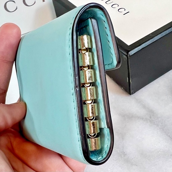 Gucci Interlocking GG Mint Leather Keyholder - Picture 5 of 10